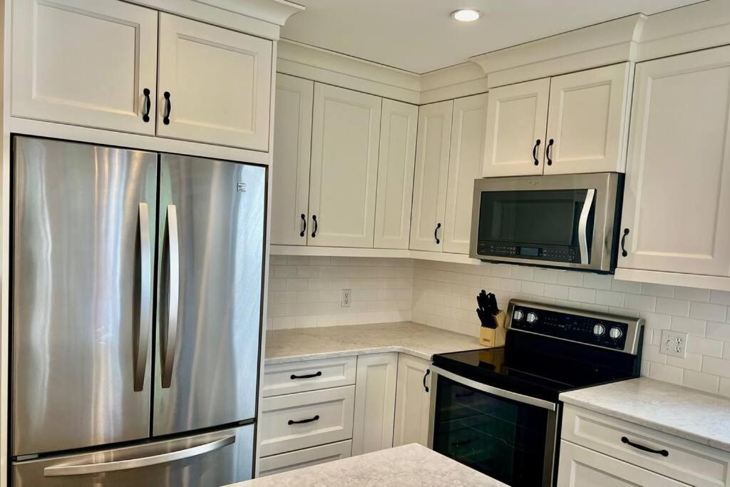 Crescent Heights Majesty Villa Calgary Bagian luar foto