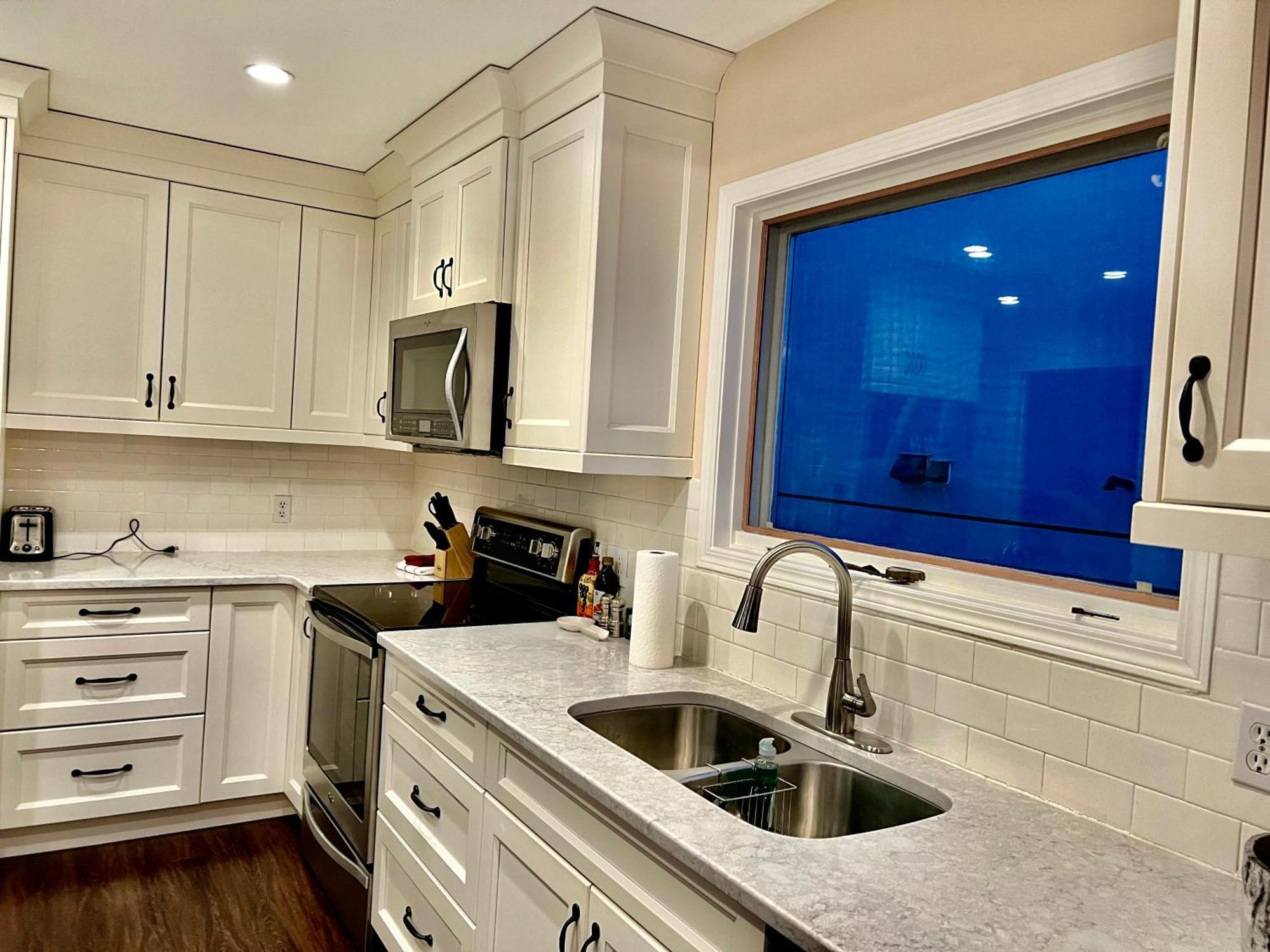Crescent Heights Majesty Villa Calgary Bagian luar foto